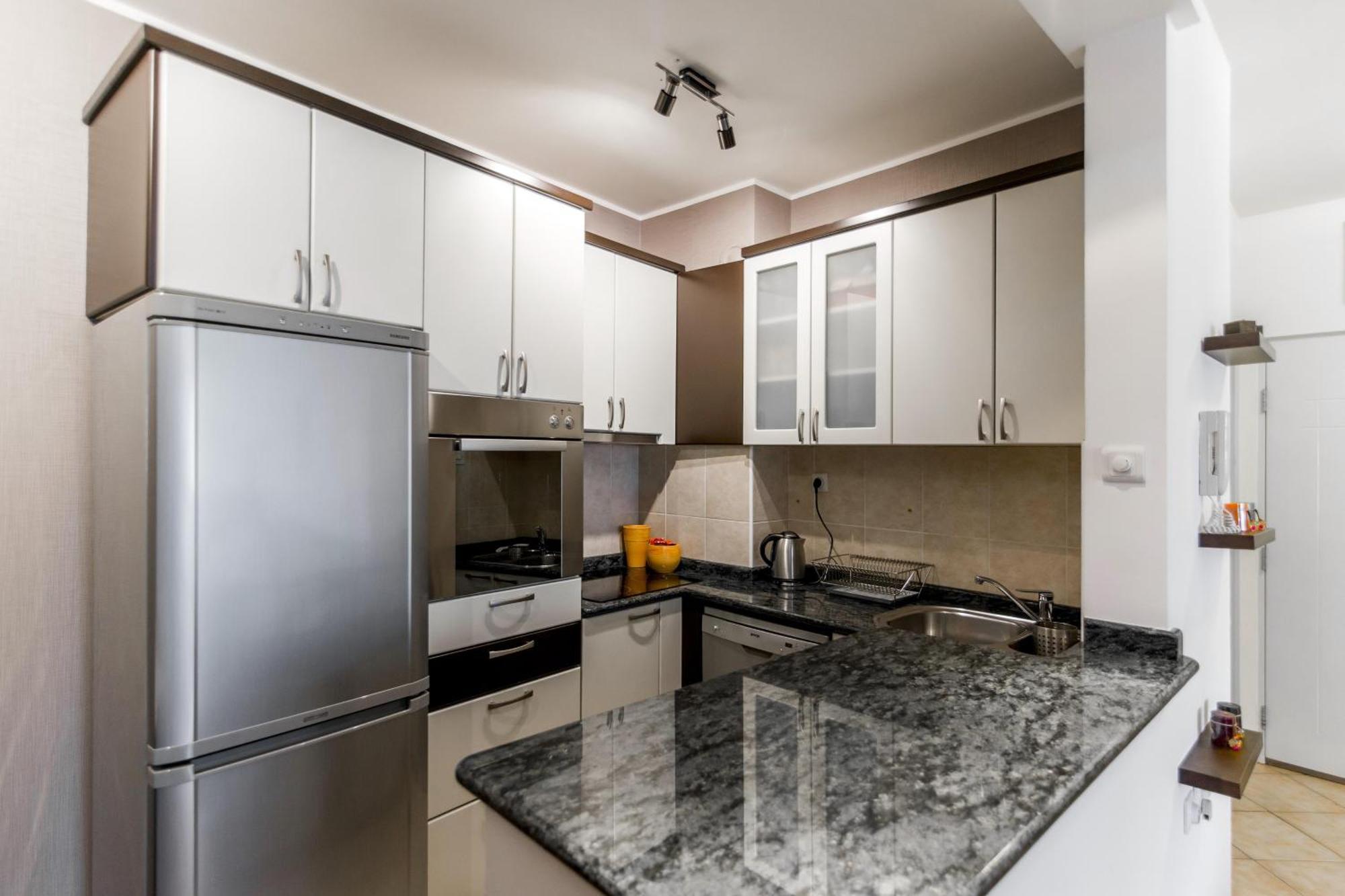 Modern Living Apts - Botanica - Private Parking ノヴィ・サド エクステリア 写真